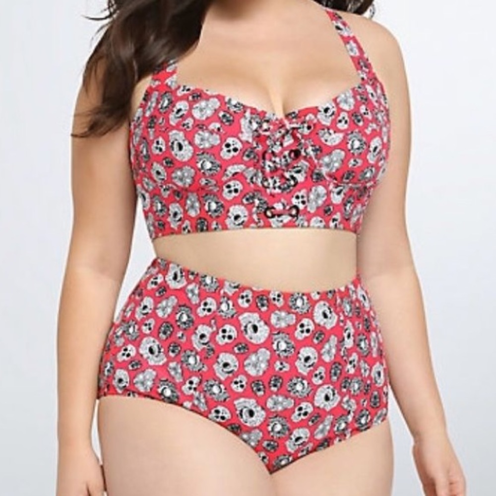Torrid SZ 3 Swim Bottom NWOT Red Skull